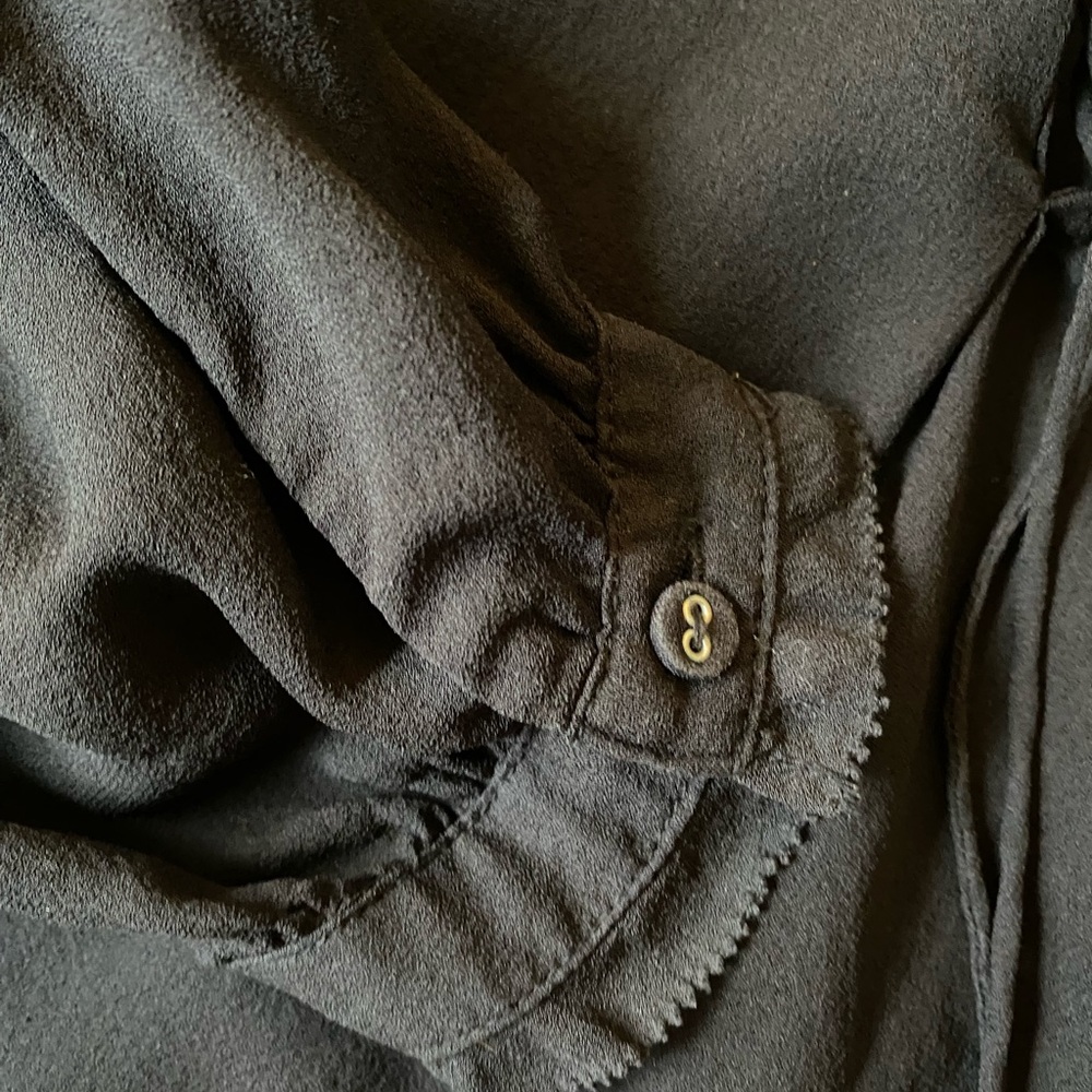 100% silk top - Picture 4 of 4